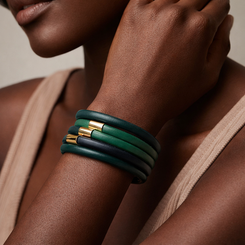 Heartfelt (faux) leather bangles